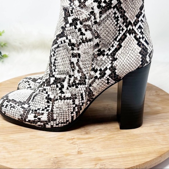 Kenneth Cole Justin Snake Skin Knee High Boots white and black size 6 - Picture 5 of 10